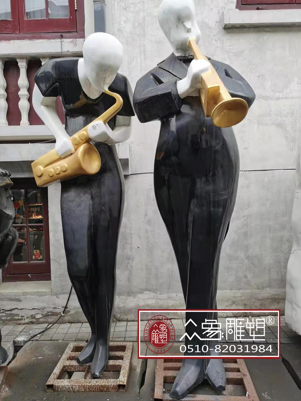 1623136929807856.jpg 玻璃鋼抽象雕塑樂手1-1.jpg